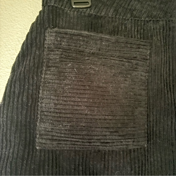Black Corduroy BDG Urban Outfitters Skirt 100% Cotton Size Medium w/ Pockets - Picture 4 of 8